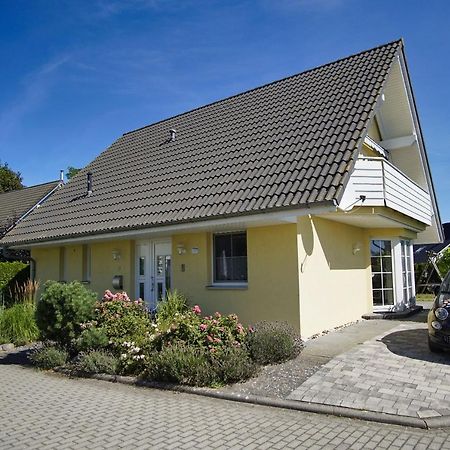 Nah Am Meer, Ruhige Lage, Gratis Nutzung Vom Ahoi Erlebnisbad Und Sauna In Sellin - Haus Inselblick Fewo 02 Goehren  Exterior foto