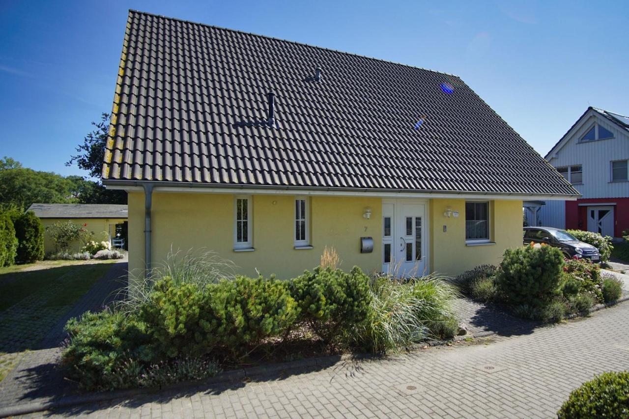 Nah Am Meer, Ruhige Lage, Gratis Nutzung Vom Ahoi Erlebnisbad Und Sauna In Sellin - Haus Inselblick Fewo 02 Goehren  Exterior foto